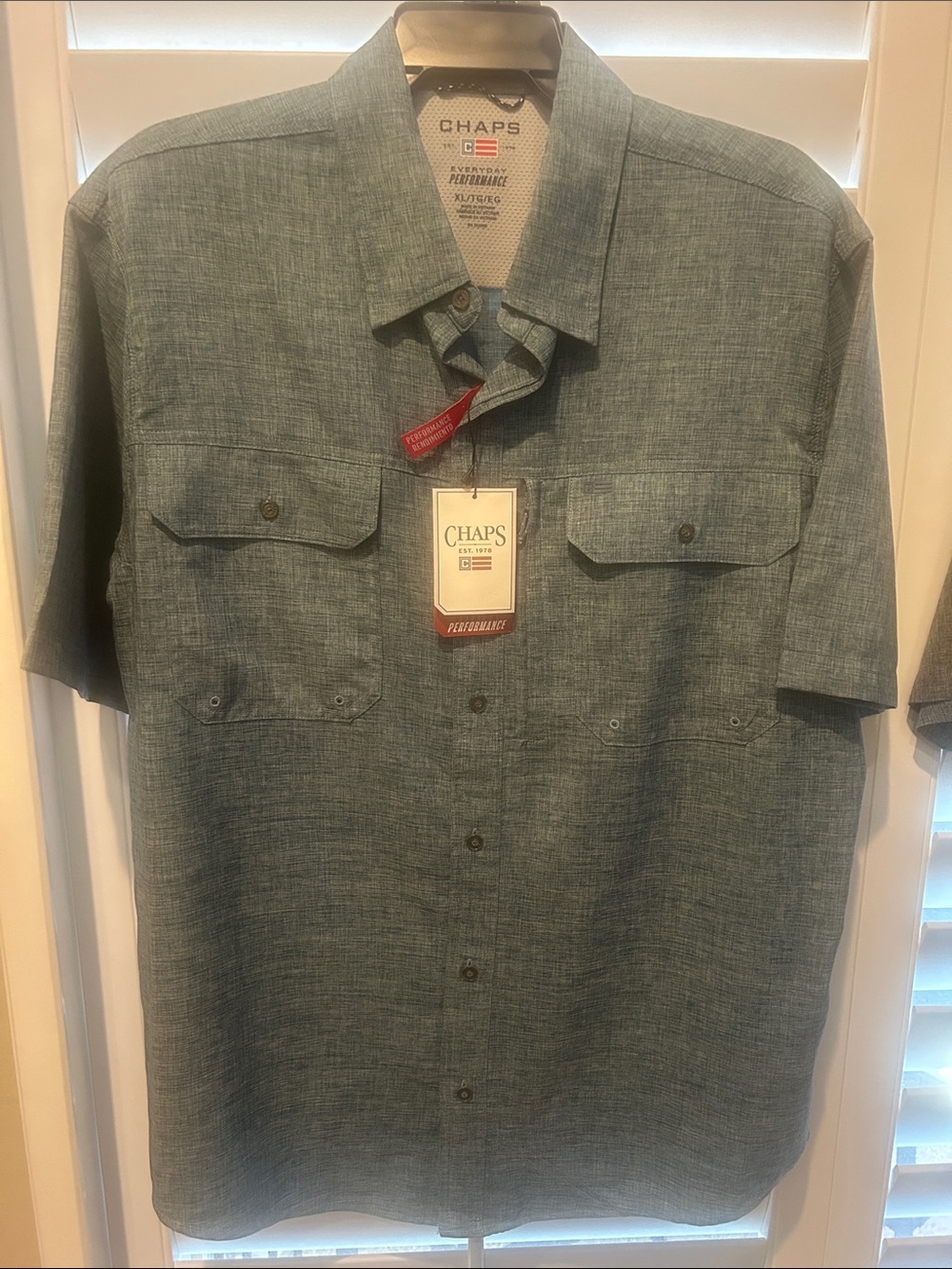 Chaps Men’s Short-Sleeve Button-Down Shirt in Teal Green
